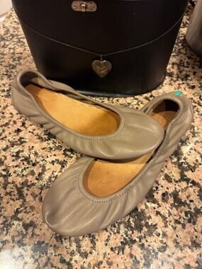 Tieks by Gavrieli BEIGE Leather Foldable Ballet Flats Slip-On US 8 (3000